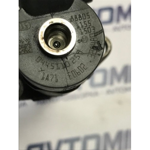 Паливна форсунка Ford Focus 2 1.6TDCi 2005-2010 0445110259